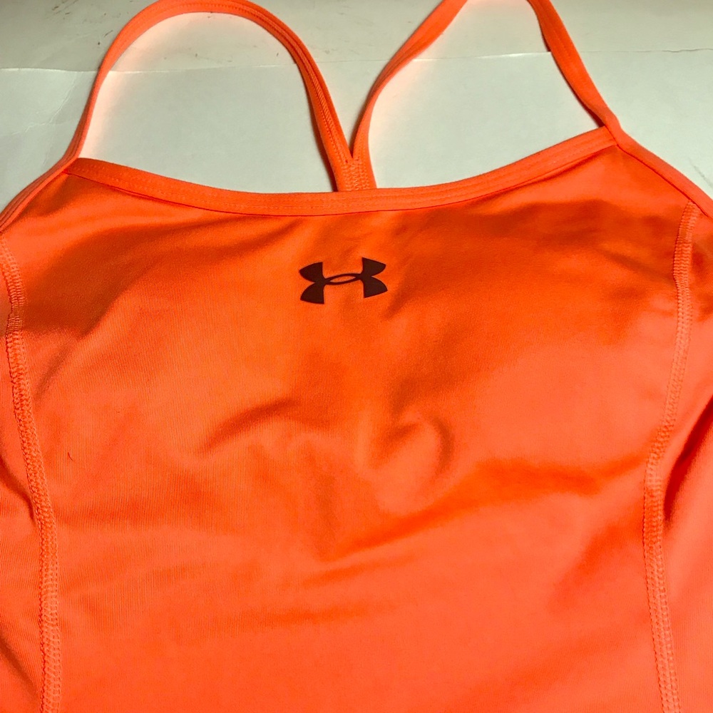 Under Armour Women’s Tank Top Coral SM grt cond.